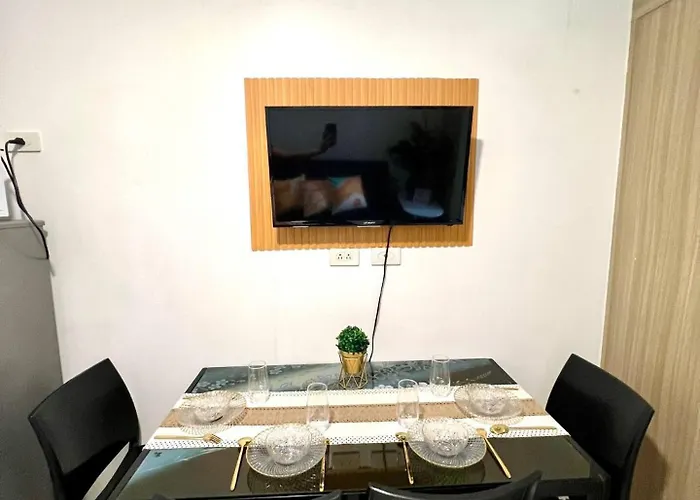 Staycation Pasay Near Airport & Mall Of 1598 Hébergement de vacances
